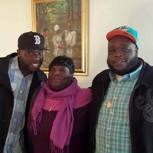 Meet your Posher, Dion